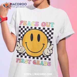 hippie smile face peace out first 1st grade class of 2023 shirt tshirt 1