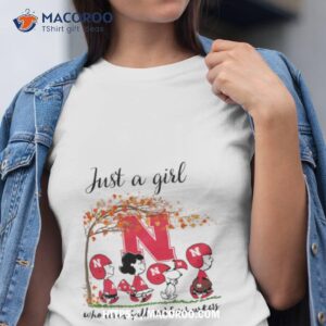 just a girl who loves fall and nebraska cornhuskers peanuts cartoon halloween shirt tshirt