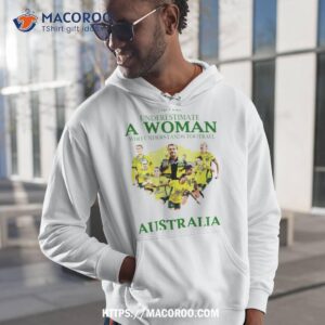 never underestimate a woman who understands football australia signatures shirt hoodie 1