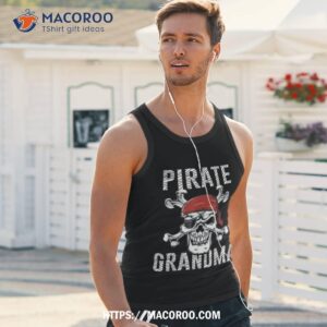 pirate grandma mom skull crossbones flag halloween shirt scary skull tank top