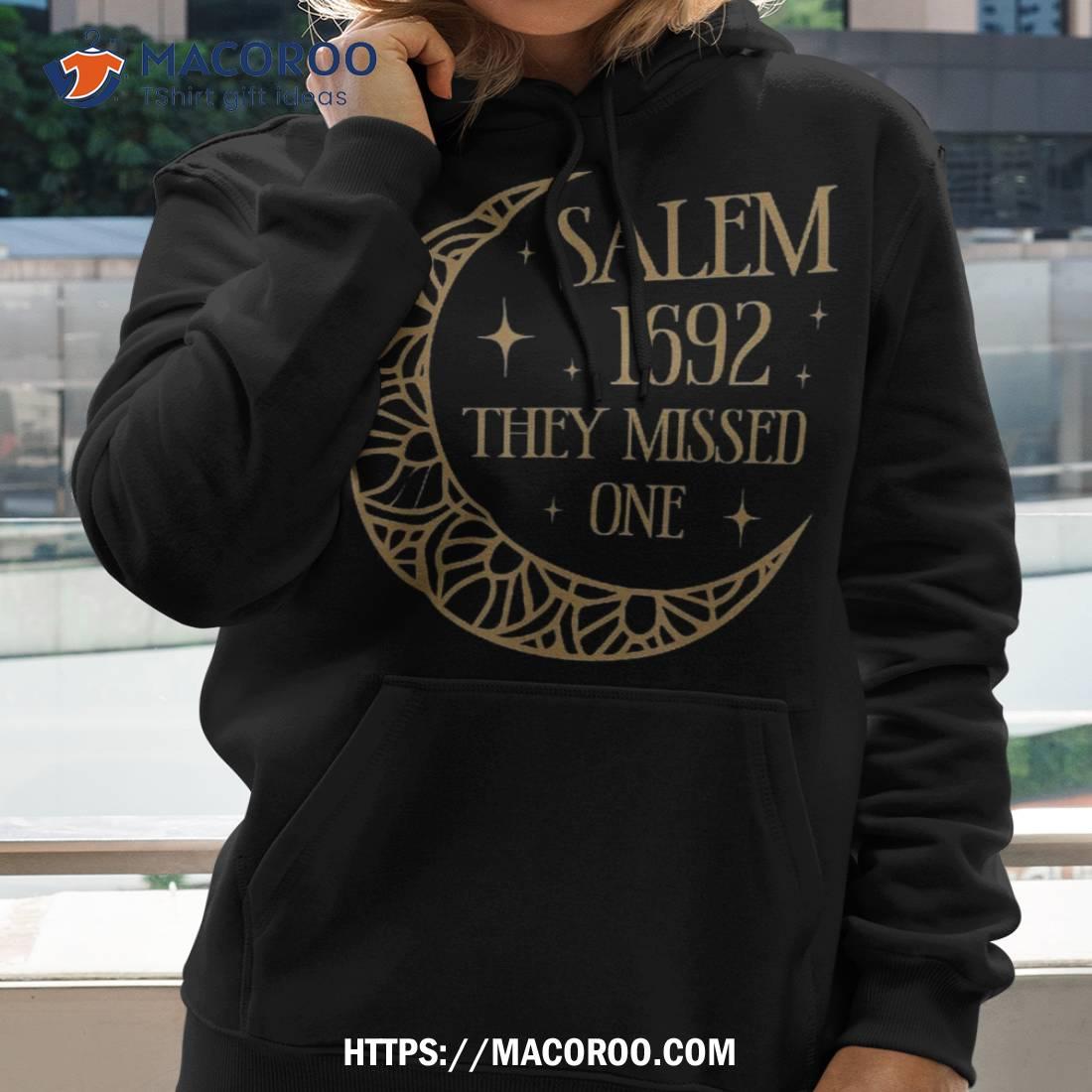 Salem 1692 They Missed One Shirt Halloween 1978 Mask Hoodie 2