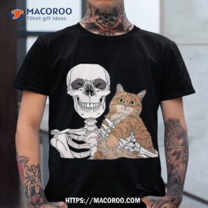 skeleton holding a cat shirt lazy halloween costume skull halloween skull tshirt