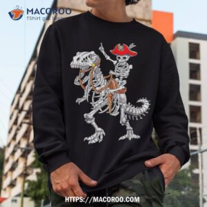 skeleton pirate riding dinosaur halloween spooky shirt skeleton masks sweatshirt