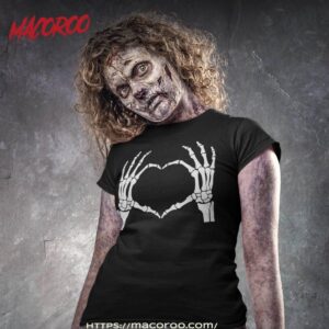 skull heart hands halloween shirt halloween skull tshirt