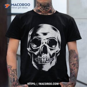skull shirt distressed vintage design for halloween skeleton head tshirt