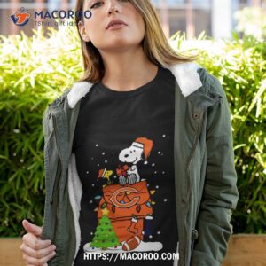 Snoopy Chicago Bears Christmas Shirt