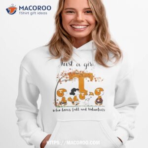 Tennessee Volunteers Peanuts Cartoon Just A Girl Who Loves Fall And Volunteers Logo Shirt