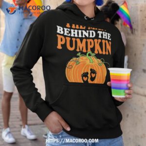 the man behind pumpkin dad halloween pregnancy reveal shirt hoodie 1