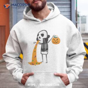 Throwing Up Candy Funny Humorou Halloween Skeleton Shirt
