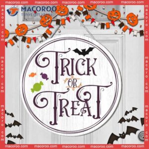 Trick Or Treat Door Sign, Halloween Round Wooden Decoration, Cute Sign For Day
