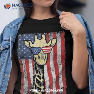 Usa Flag Patriotic Giraffe Sunglasses Funny Animal Lover Shirt