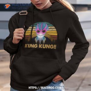 Vintage Kung Kung Resident Alien Design Shirt