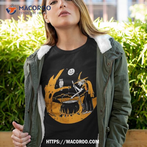 Witch Halloween Costume Spooky Vintage Horror Night Shirt