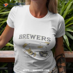 Charlie Brown And Snoopy Playing Baseball Milwaukee Brewers Mlb 2023 Shirt