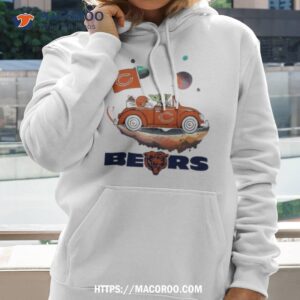Chicago Bears Master Yoda Driving Car Universe Star Wars Shirt
