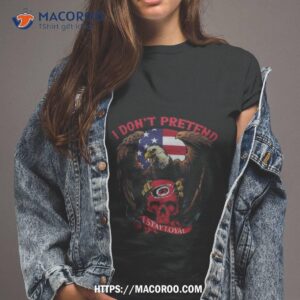 Eagles Carolina Hurricanes Skull I Don’t Pretend I Stay Loyal Shirt