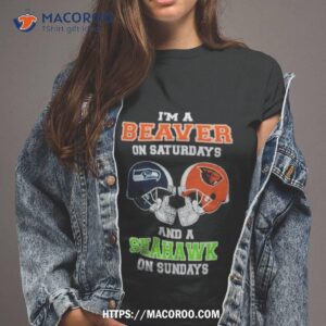 i m a beaver on saturdays and a seahawks on sundays helmet 2023 t shirt tshirt 2