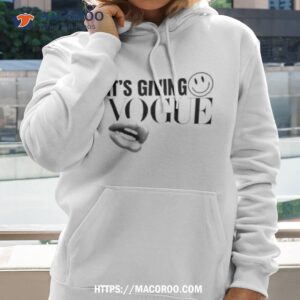 it s giving vogue shirt hoodie 2