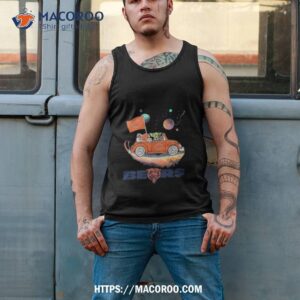 master yoda driving car star chicago bears 2023 shirt tank top 2