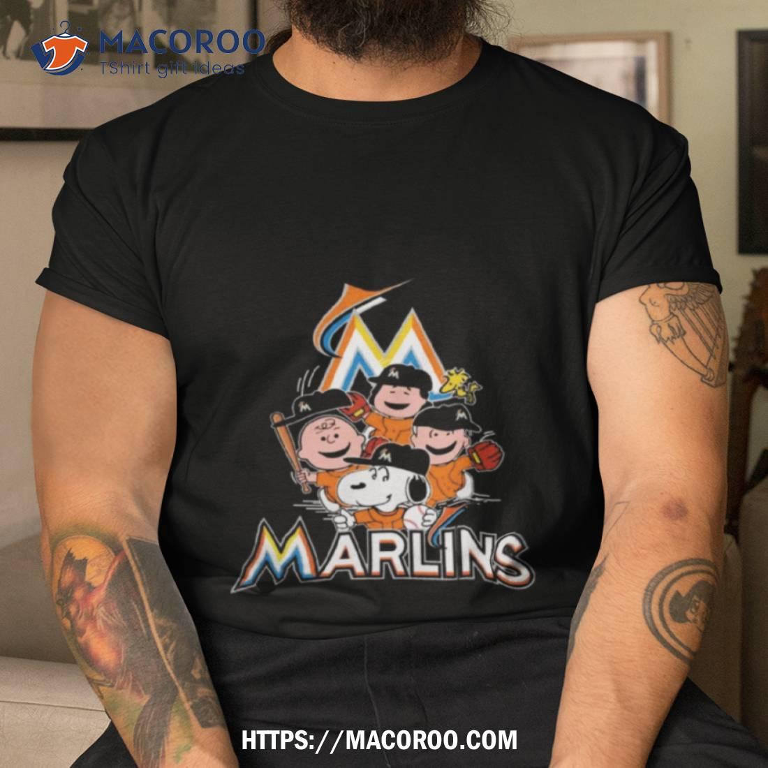 Peanuts Charlie Brown And Snoopy Playing Baseball Miami Marlins Shirt