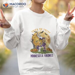 minnesota vikings snoopy charlie brown and woodstock trick or treat halloween 2023 shirt sweatshirt 2