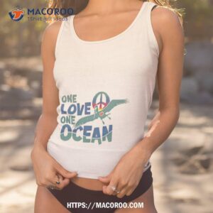 musician jimmy buffett wearing one love one ocean shirt tank top 1