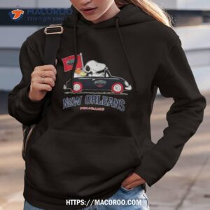 new orleans pelicans basketball snoopy dog driving car shirt hoodie 3