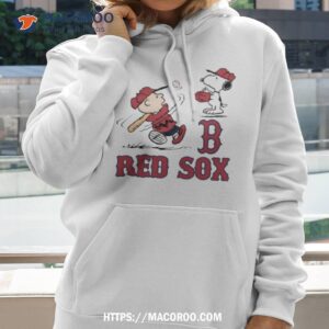 Peanuts Charlie Brown And Snoopy Playing Baseball Boston Red Sox Shirt