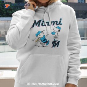Peanuts Charlie Brown And Snoopy Playing Baseball Miami Marlins Shirt 2 peanuts charlie brown and snoopy playing baseball miami marlins shirt hoodie 2