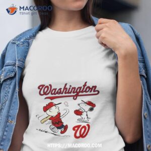 Peanuts Charlie Brown And Snoopy Playing Baseball Washington Nationals Shirt
