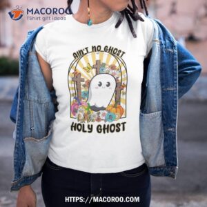 retro christian halloween aint no ghost but the holy shirt tshirt