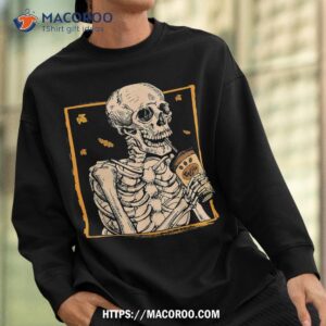 retro skull skeleton drinking coffee cup vintage halloween shirt sweatshirt