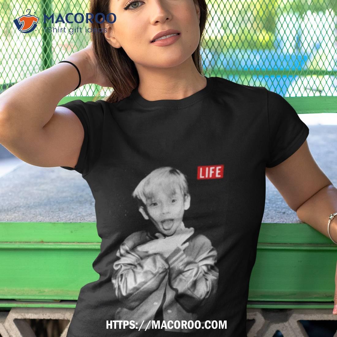 https://images.macoroo.com/wp-content/uploads/2023/09/ryan-gosling-wearing-macaulay-culkin-kids-shirt-tshirt-1.jpg