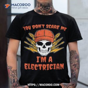 skull crossbones electrician costume easy halloween gifts shirt tshirt