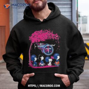 Tennessee Titans Peanut Characters In October We Wear Pink 2023 Shirt