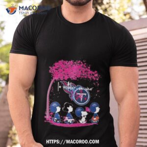 Tennessee Titans Peanut Characters In October We Wear Pink 2023 Shirt