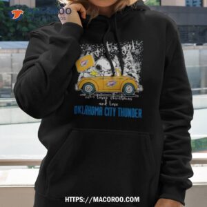 The Peanuts Snoopy And Woodstock Just A Girl Who Love Christmas And Love Oklahoma City Thunder Shirt