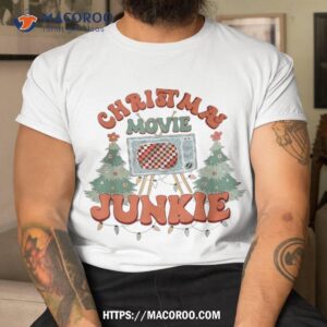 Wo Christmas Movie Junkie Retro Tree Chrismas Shirt