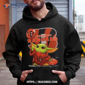 Baby Yoda Balloon Cincinnati Bengals T Shirt