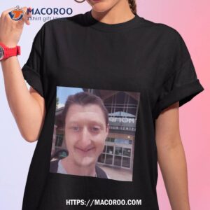 daniel larson selfie shirt tshirt 1