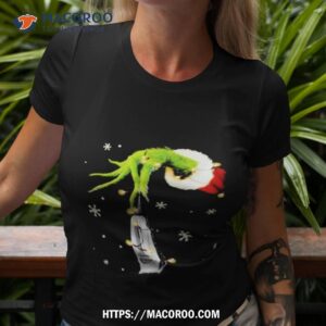grinch hand holding hair clipper christmas shirt tshirt 3