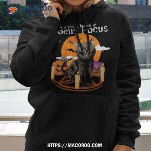 it s just a bunch of hocus pocus halloween horror shirt hoodie