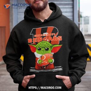 Master Yoda Hug Cincinnati Bengals T Shirt