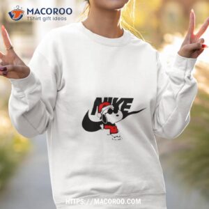 nike christmas snoopy shirt sweatshirt 2