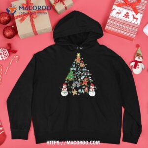 optician tools with snow gingerbreads as christmas tree shirt hoodie