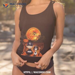 peanut snoopy and charlie brown new york yankees sitting under moon halloween 2023 shirt tank top 1