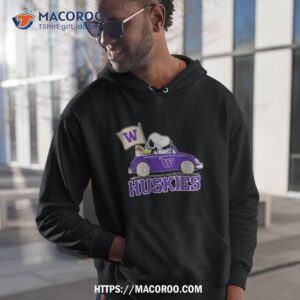 Peanuts Snoopy And Woodstock Washington Huskies On Car 2023 T Shirt