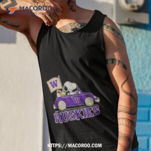 peanuts snoopy and woodstock washington huskies on car 2023 t shirt tank top 1