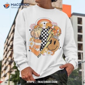 retro groovy autumn fall vibes pumpkin smile face halloween shirt sweatshirt