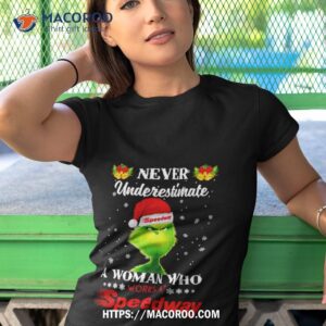 santa grinch never underestimate a woman who works at speedway christmas shirt tshirt 1
